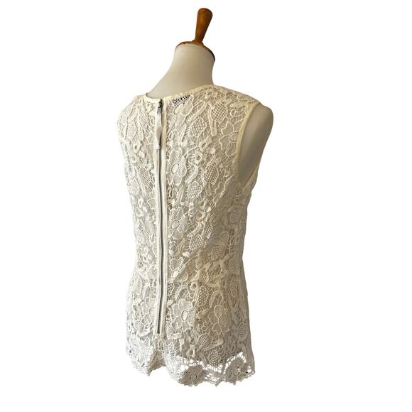 CAbi White Floral Lace Sleeveless Top with Back Zip – Size M - Picture 2 of 5
